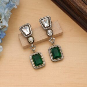 Vintage Emerald Green Drop Earrings